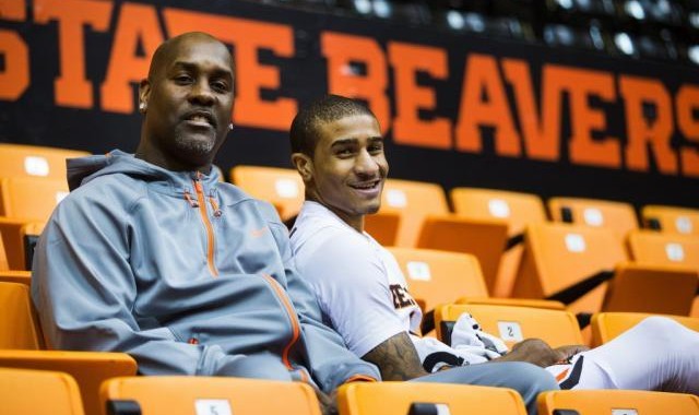 pp电子APP-防守时代回归惠及小佩顿，他在勇士重获新生更积极