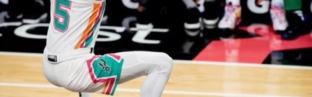 pp电子APP-【现场】乌度卡给老东家送温暖 输球无碍赛后叙旧